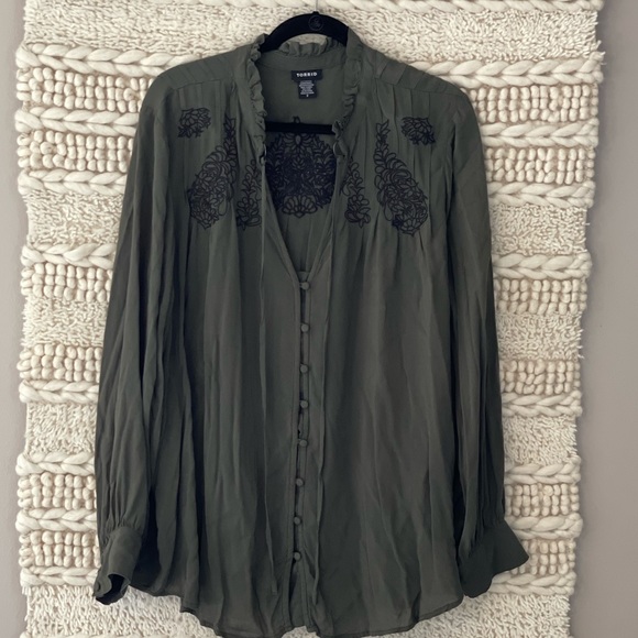 Torrid size 2. Olive green blouse. - Picture 1 of 3